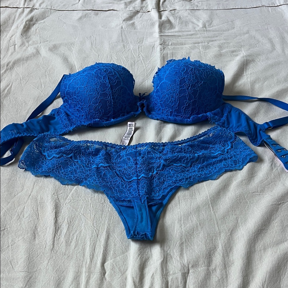 Victoria's Secret Vibrant Blue Lace Bra Set